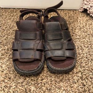Men’s sandals